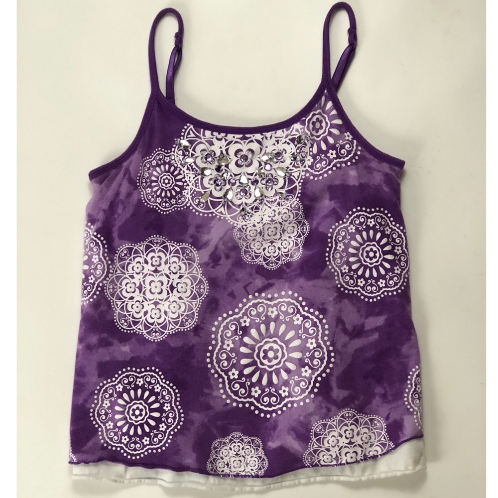 CAMI TANK TOP W/RHINESTONES . Purple/White